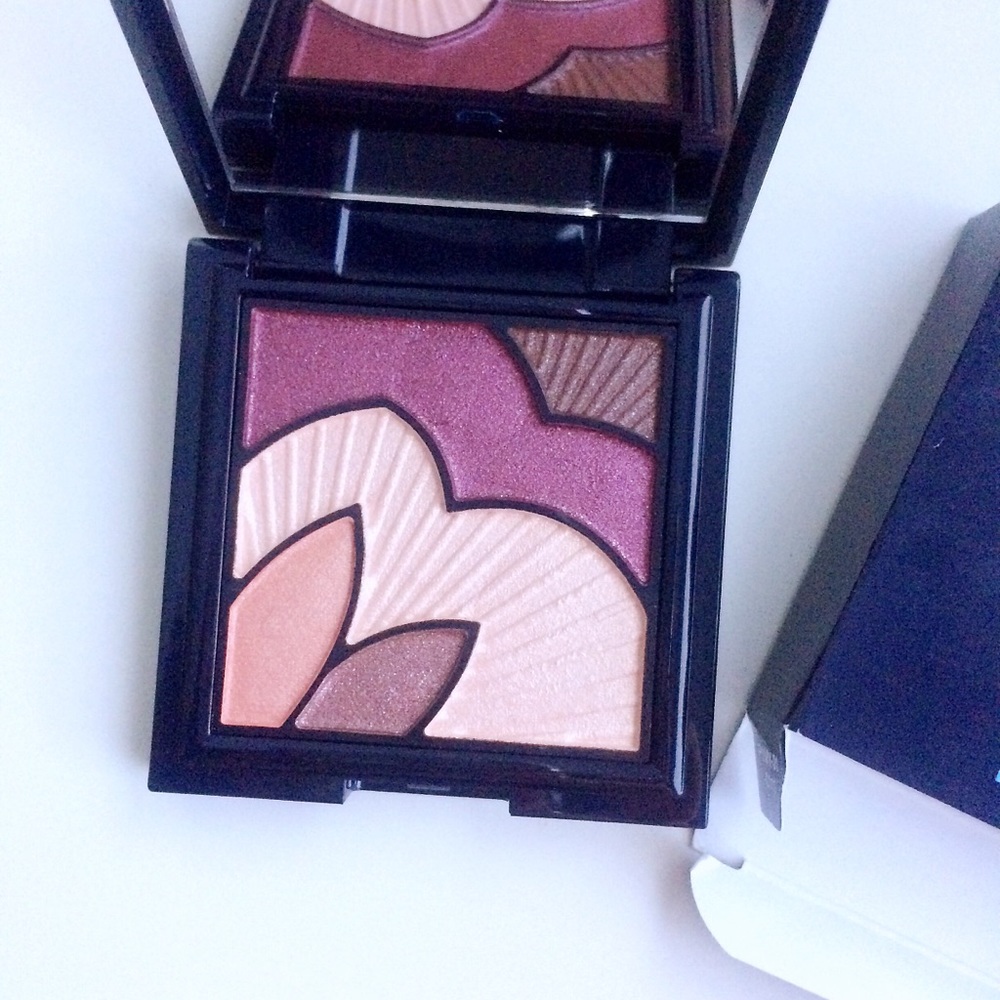 Estée Lauder Pure Color Instant Intense Eyeshadow - Picture 2 of 4